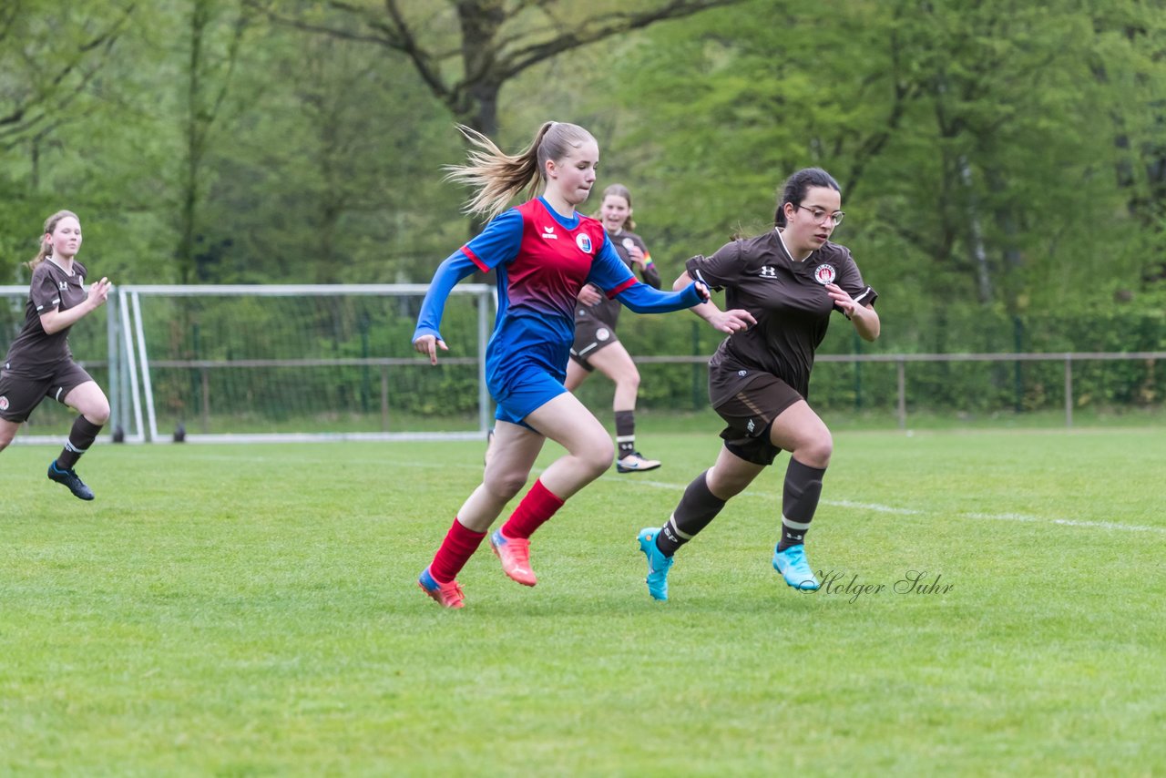 Bild 86 - wCJ VfL Pinneberg3 - St.Pauli : Ergebnis: 2:1